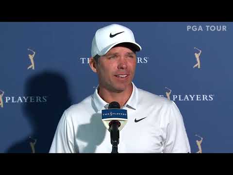 Video: Paul Casey netto waarde: Wiki, Getroud, Familie, Trou, Salaris, Broers en susters