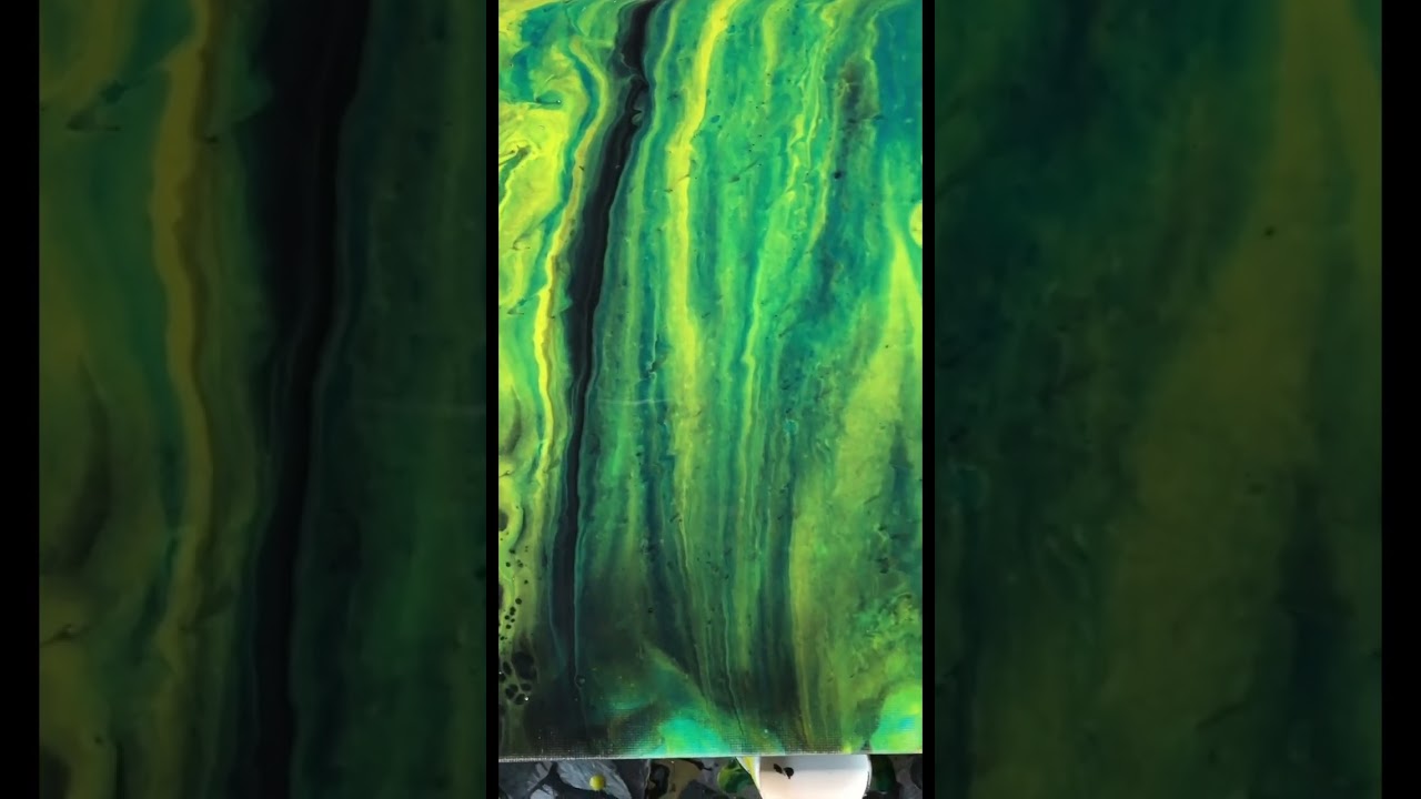 Can you See the Yellow Bird, the Frog and the Head of the Turtle?