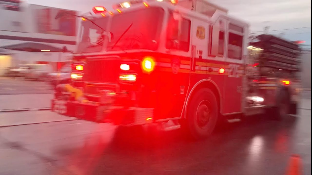 (REAL Q2B!) Engine 275 Hauling Ass Down 168th!