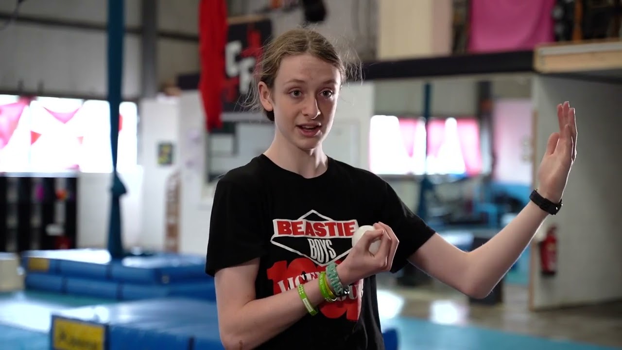 Circus Explored - Juggling tutorial with Circus Factory Cork