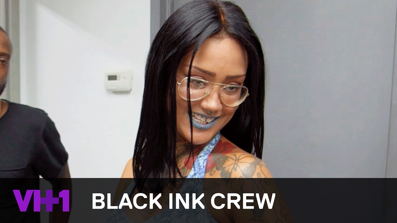 Donna Needs Money & Pawns Her Wedding Ring Black Ink Crew - YouTube.