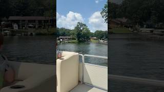 Sam takes her kids on a guided boat tour on portage lakes #boating #boatrides #explore #fun