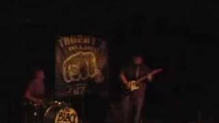 Download lagu Leavin Trunk Performed By The Black Squeeze a Black Keys Tribute Band Leavin Trunk Performed By The Black Squeeze a Black Keys Tribute Band