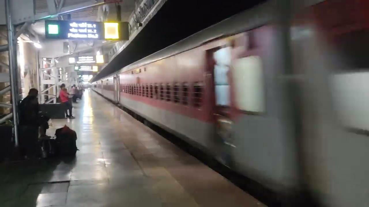 ||22845 Pune-Hatia SF express || skipping ||Shegaon||