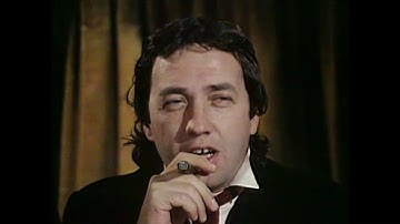 Flash And The Pan - Down Among The Dead Men - Official Video - 1978