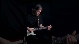 Comfortably Numb - Δ10.4 a signal fading into the dark.