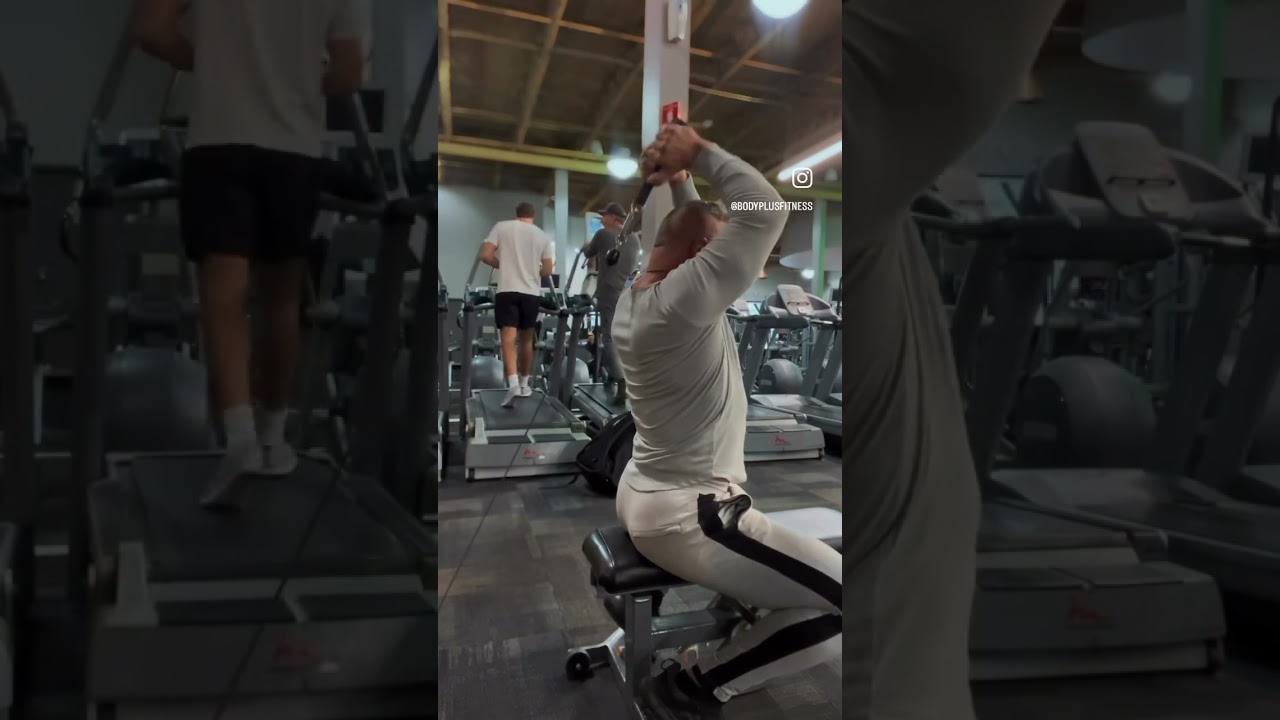 OVERHEAD CABLE TRICEP EXTENSIONS ARE A GREAT WAY TO MAINTAIN CONSTANT CONTRACTION IN THE TRICEP #fit