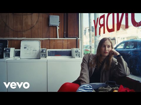 Hatchie - Anchor (Official Visualizer)