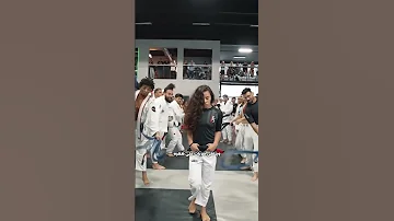 طقس الكاراتيه الأكثر جنون ا 