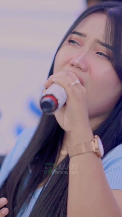 Aku dilahirkan untuk siapa? ada yang tau??