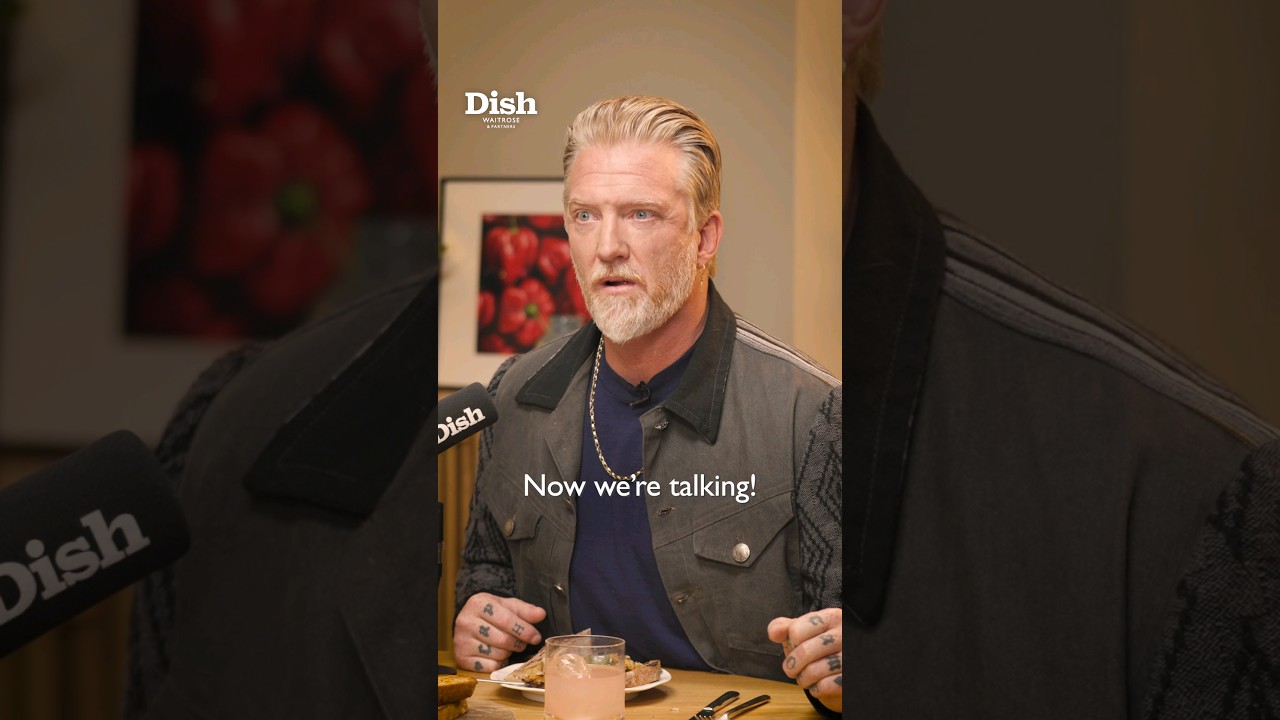 Кто бы не хотел, чтобы Джош Омм стал его личным гитаристом?! | Dish 