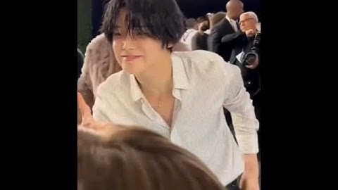 He is so flirting 😘 #shortvideo #shorts #txt #yeonjun #kpop