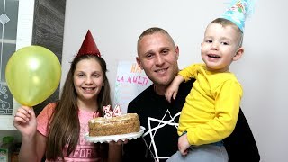 ПАПА ПЛАЧЕТ Ира ПОЗДРАВИЛА Папу и СПЕЛА Трогательную ПЕСНЮ ПАПА ПЛАЧЕТ Ира ПОЗДРАВИЛА Папу и СПЕЛА Трогательную ПЕСНЮ