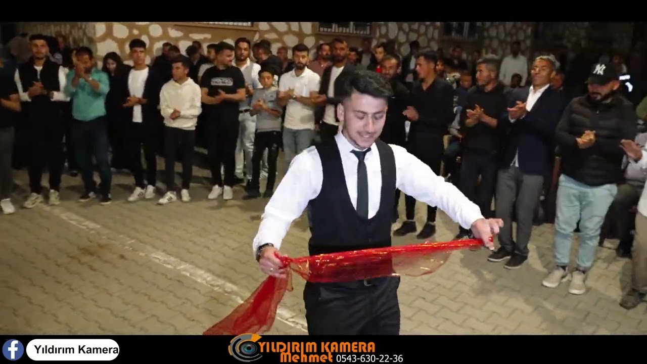 GRUP ÖZCANLAR Enişdere Köyü Damat Mehmet Aslan Ve M Ali Temir Halay Başında #grupözcanlar #düğün