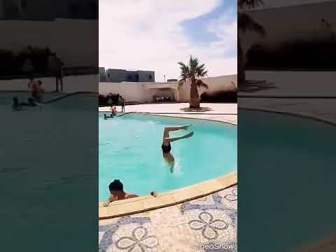 تشقلب طفل في عمر  سنة