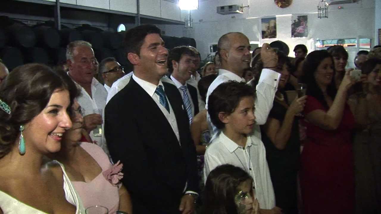 Boda Ismael y Rocio chirigota del Bocu.mpeg