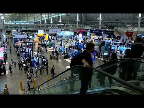 Vidéo: Centre de convention et d'exposition de Boston