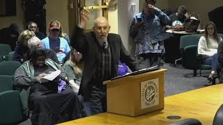 Davenport city council votes to approve pay raise for interim city administrator