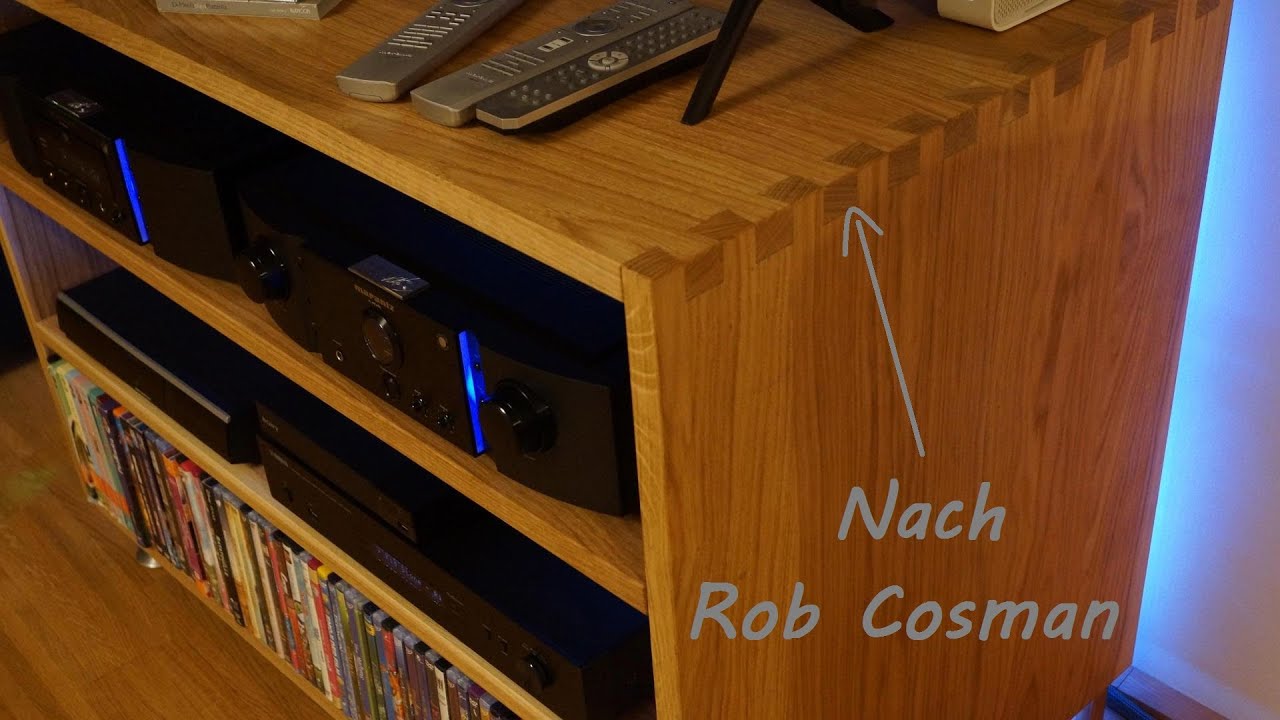 Schwalben und Zinken - HiFi-Regal aus Eiche mit LED-Beleuchtung