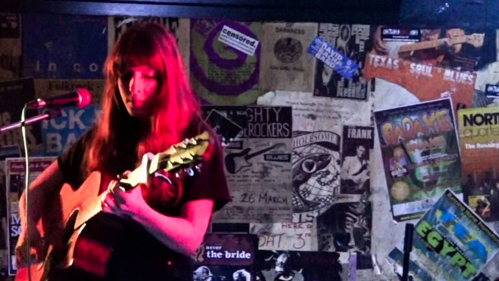 Scorpio Promotions UNPLUGGED At The Running Horse : Billie Morton Riley - Silhouettes