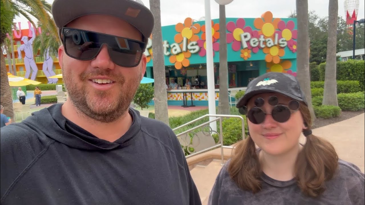 Disney’s Pop Century Resort! Full tour