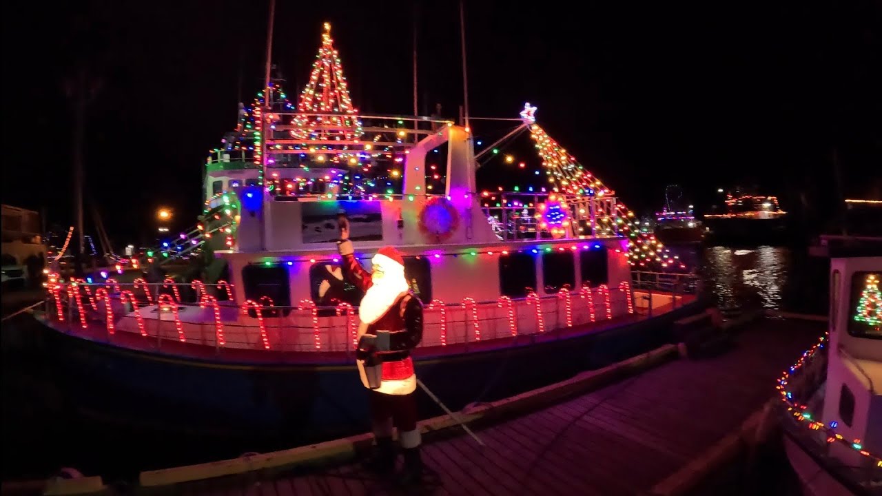 Christmas in the Harbour | Boat Lighting in Port de Grave, Newfoundland 🇨🇦 | Deep Dive Survivor 