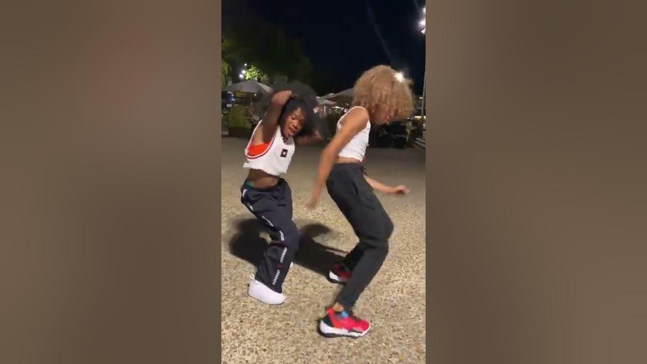 Lauriana afro dance et elysha afro dance - YouTube
