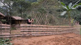 Primitive Skills: How to build bamboo fence to prevent wild chickens from entering the garden ep.200 screenshot 3