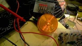 W4INF Picaxe 14M with MOSFET flash a light