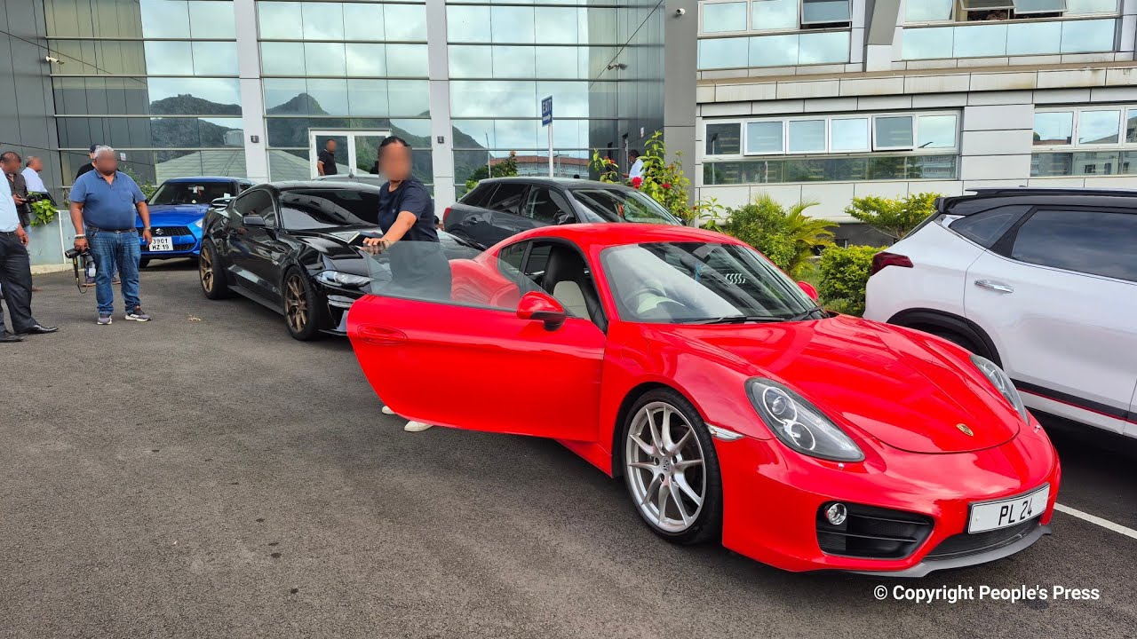 Les voitures de Poum saisies par la FCC