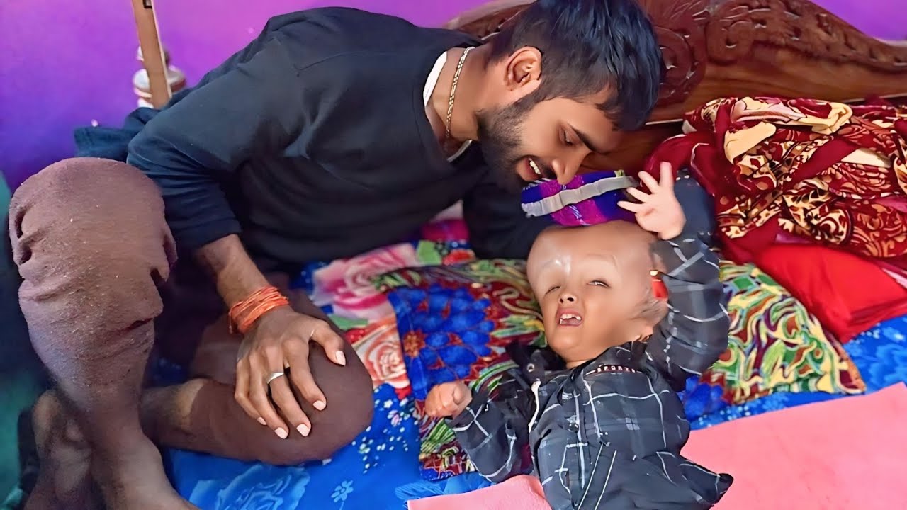 Papa se baat karte karte achanak Krishna rone laga 😢 | Emotional Family Vlog | @babycare-tl5lp 