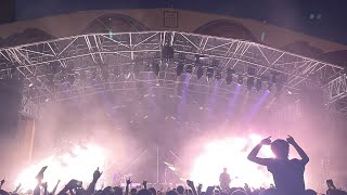 Queens of the Stone Age:- “God Is in the Radio” Live at The Piece Hall, Halifax, UK 20/6/23