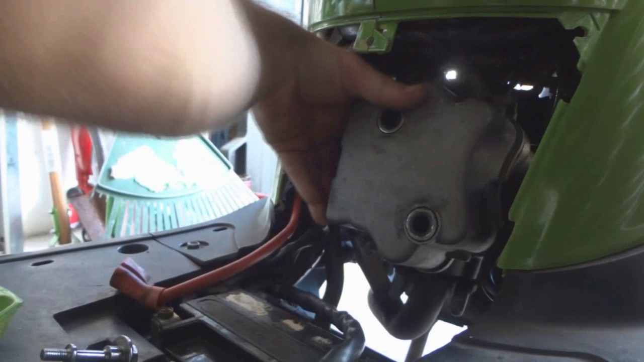 Valve adjustment on a 150cc cf moto scooter