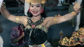 DEVI Si Goyang Belut di Bestala