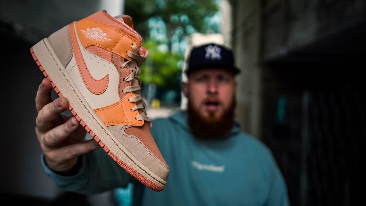 公式正規品!★AIR JORDAN 1 MID APRICOT ORANGE Jordan Air Jordan 1 Mid 