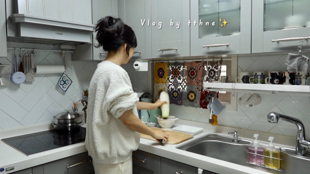 Маленькая кухня, мои занятые руки, я готовлю сама, зима в Корее 🐶