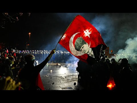 Török tüntetések, Ukrajna-pártiságban megosztott szélsőjobb, Magyarország nélkül újjászerveződő Unió