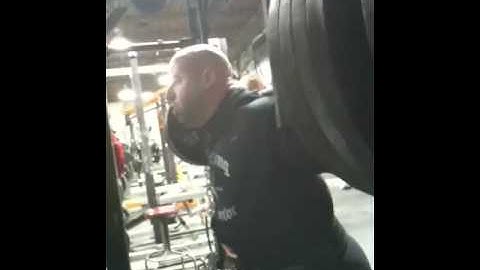 Elitefts.com - C. Mello Sq 515 with 24 chains