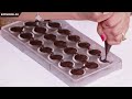 How to make centre filled Blueberry & Truffle flavour chocolates using plastic & polycarbonate mould