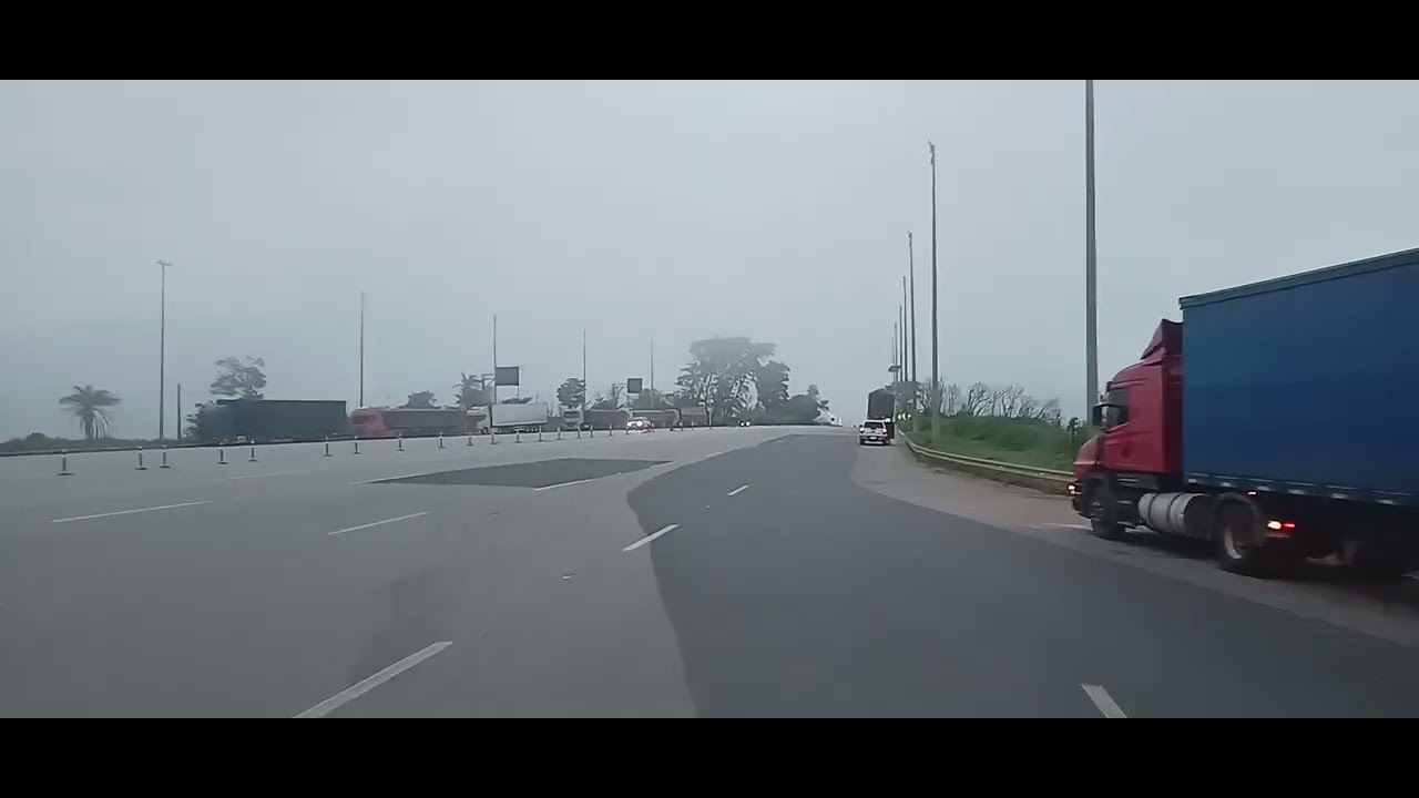 54 / BR 040 DEPOIS DAS CHUVA ALGUNS BURACOS JÁ ESTÁ SORRINDO DE VOLTA É A QUALIDADE DO SERVIÇO