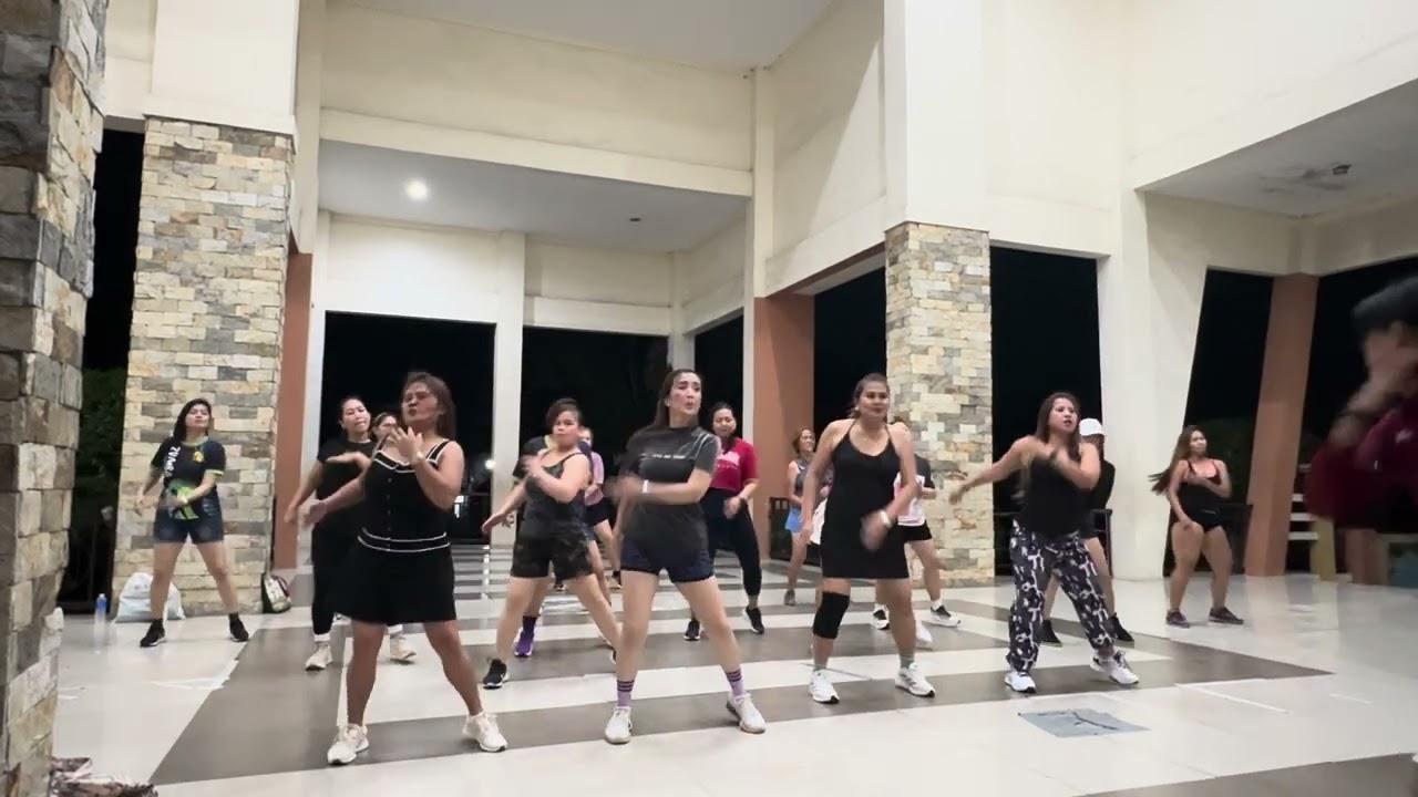 FCSR CoffeeLovers Zumba moments with Zike