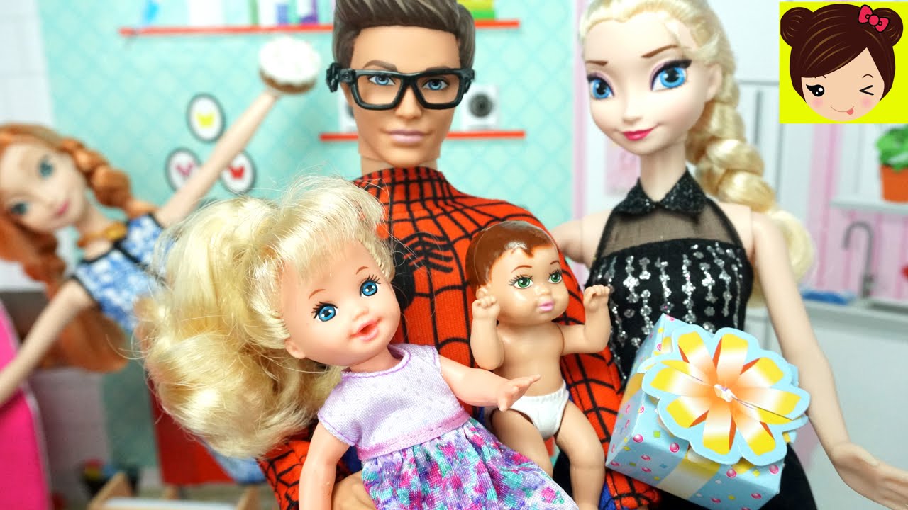 El Cumpleaños de Elsa - Historia con Las Bebes, Spiderman, Hans y Villanos  de Disney - YouTube