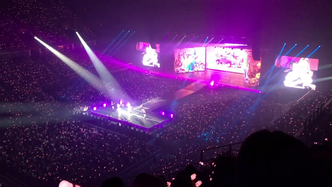 Blackpink boombayah +  as if it's your last @BLACKPINK IN YOUR AREA TOUR IN BANGKOK DAY3 2019