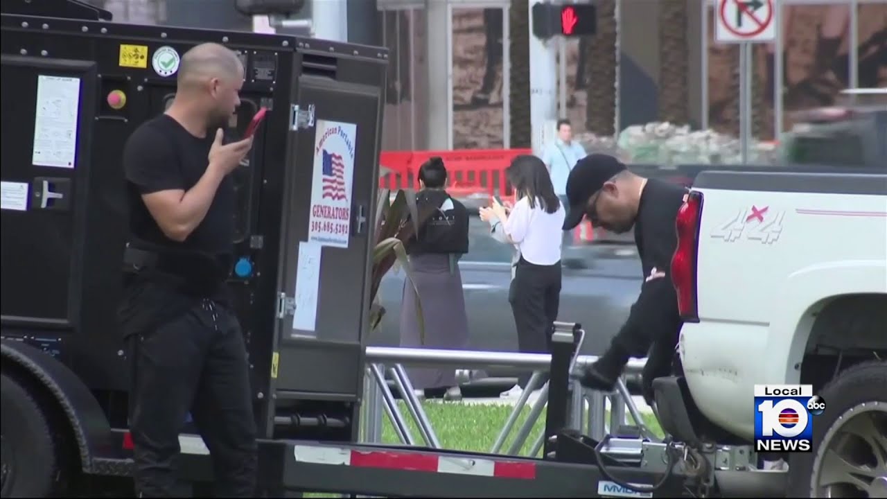 Law enforcement personnel prepares for NYE 2024 - YouTube