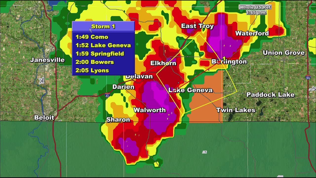 Severe Weather moving through Southeast Wisconsin - YouTube