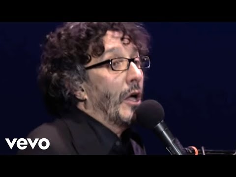 Fito Paez - Yo Vengo A Ofrecer Mi Corazón (Official Video)