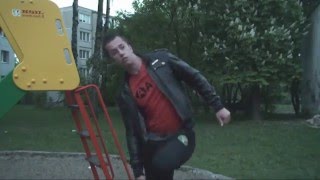 Patrauklusvyras Lt Ar Alfa Vyras Kreipia Dėmesį Į Kitų Žmonių Nuomones