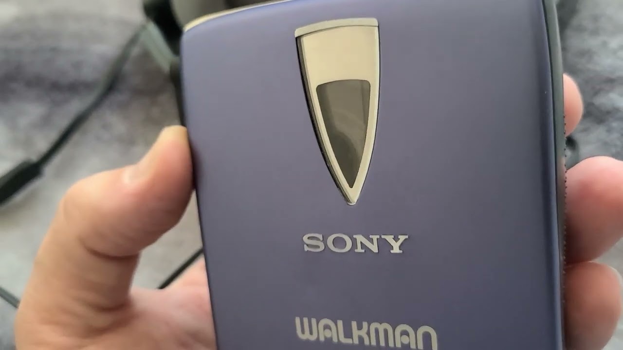 Sony WM-EX2 demo (cassette player/ Made in Japan) - YouTube