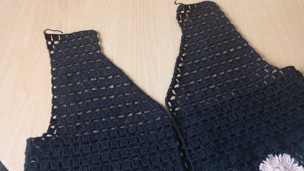 çiçekli motif yaka ve kol kesimi 🌸