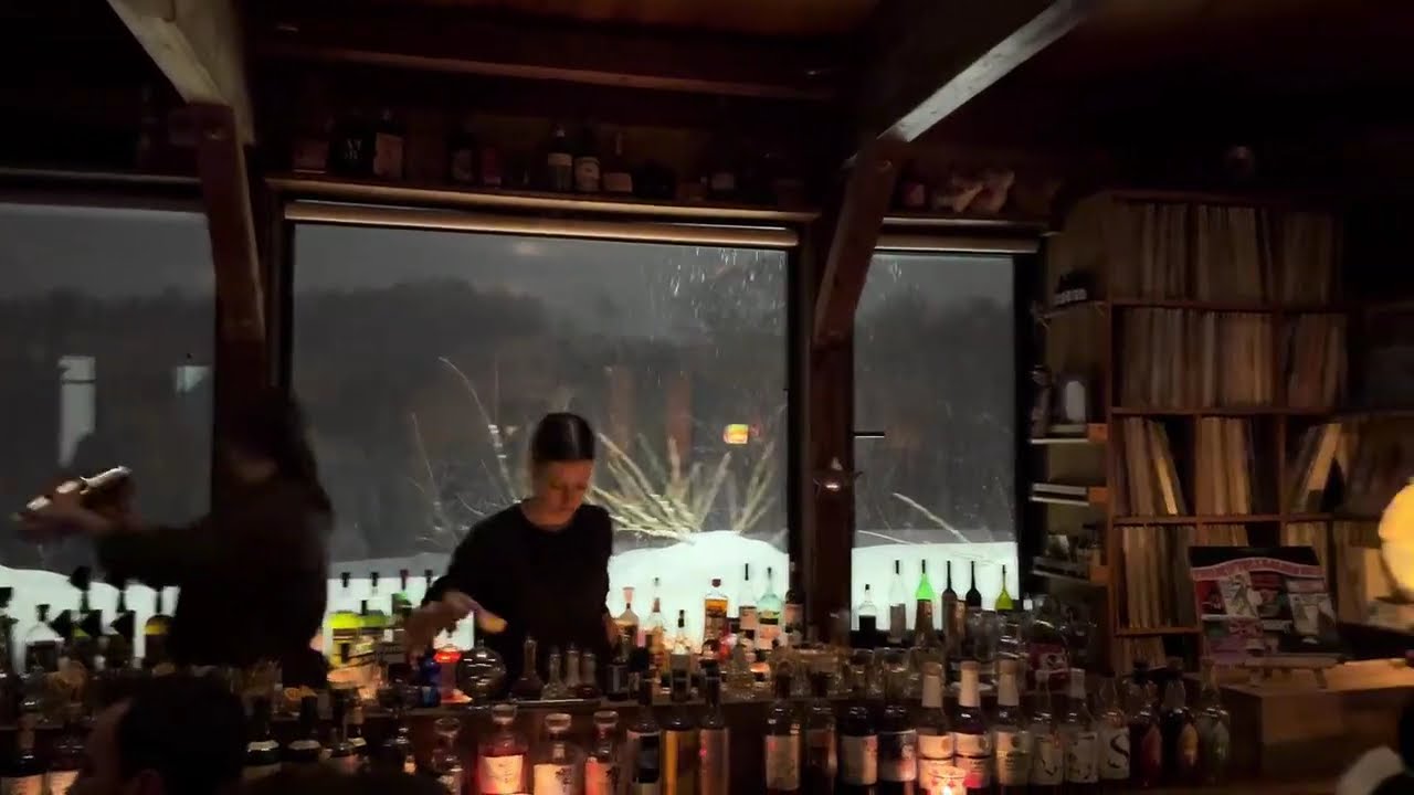 Only 3 Months a Year! The most exclusive hidden bar in Niseko.